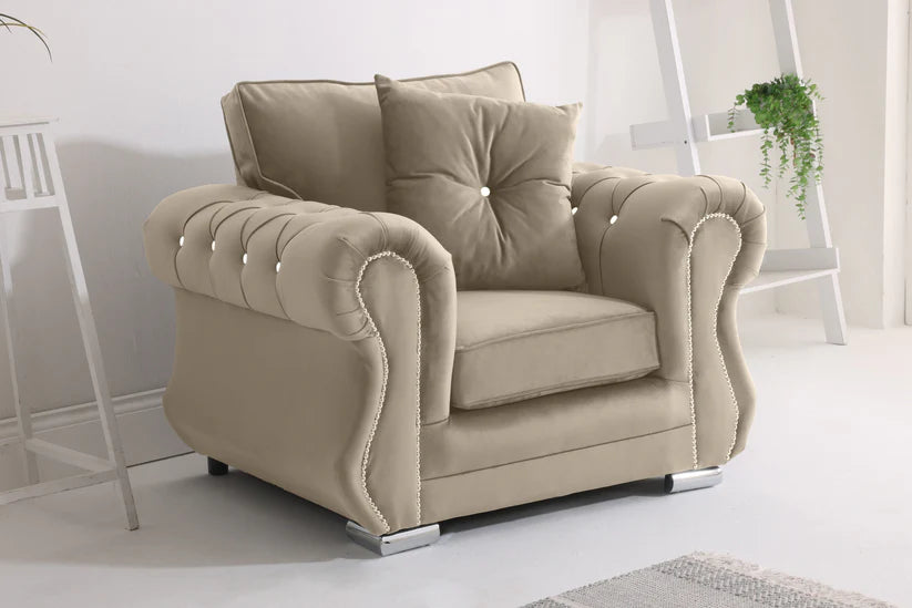 Venice Corner Fullback + Diamonds + Extra Cushions