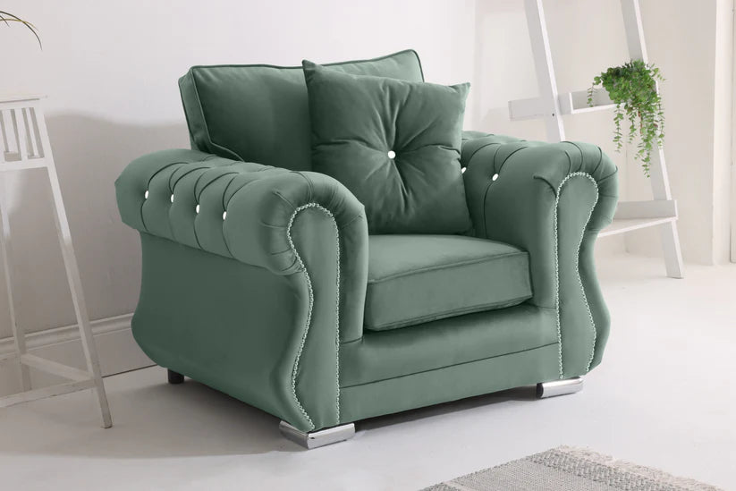 Venice Corner Fullback + Diamonds + Extra Cushions