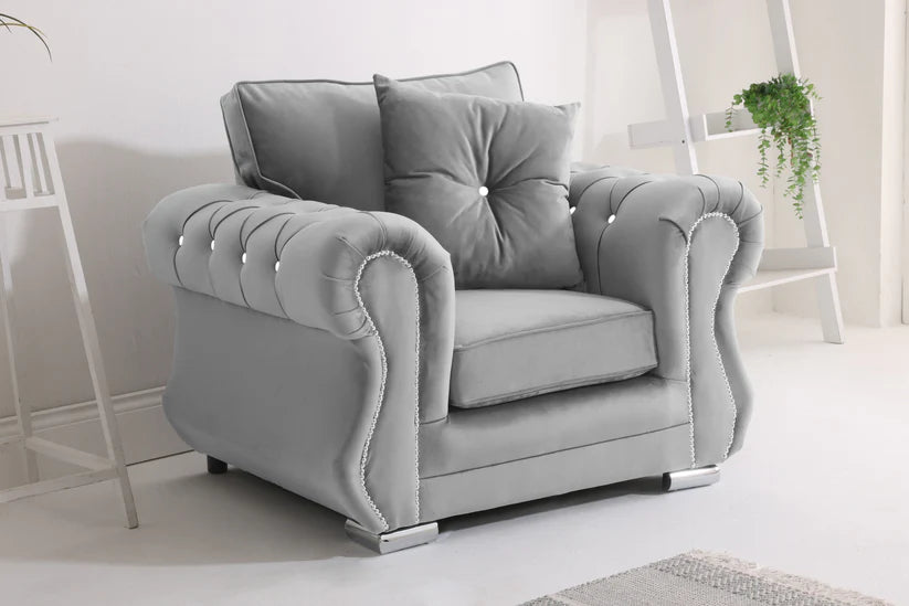 Venice Corner Fullback + Diamonds + Extra Cushions