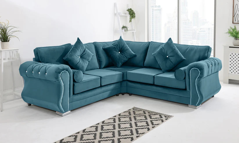 Venice Corner Fullback + Diamonds + Extra Cushions