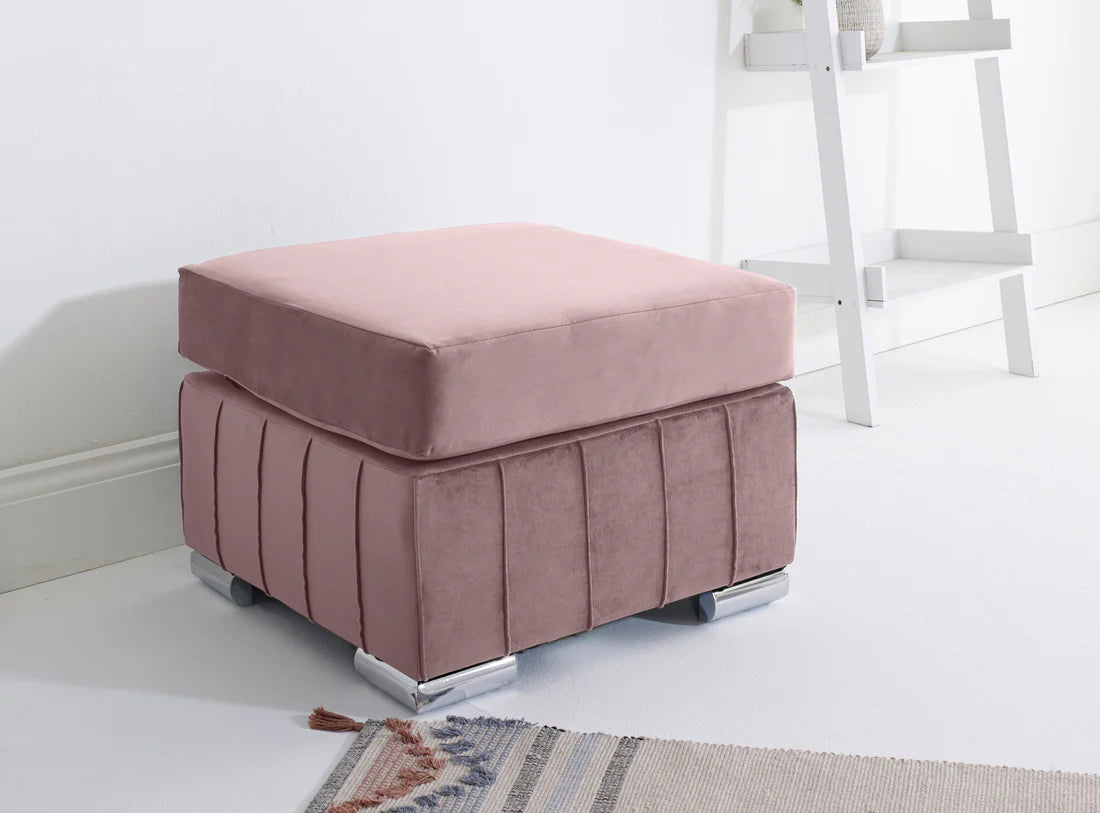 Layla Corner Fullback - 1c2 + Bolster / Buttoned Cushions