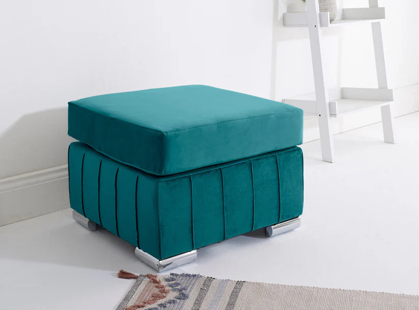 Layla Corner Fullback - 2c1 + Bolster / Buttoned Cushions