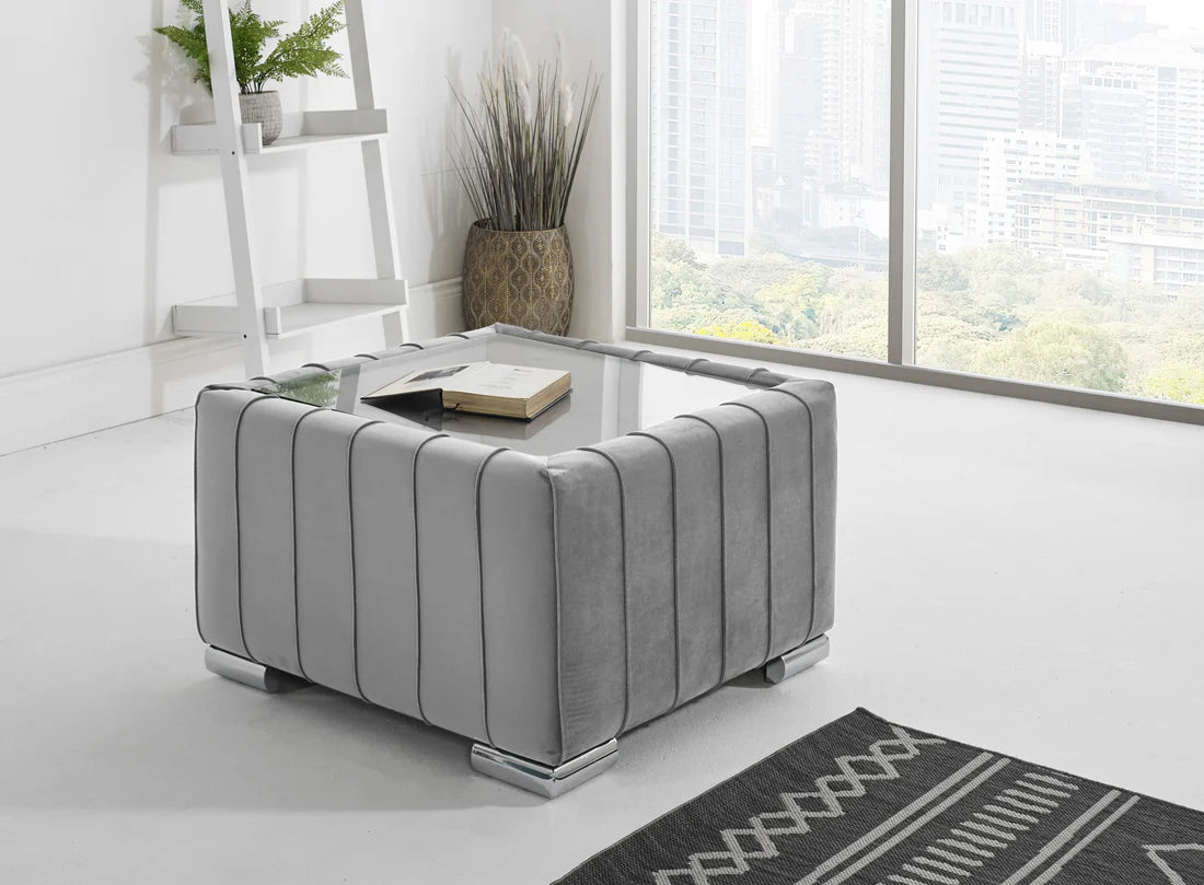 Layla Corner Fullback - 1c2 + Bolster / Buttoned Cushions