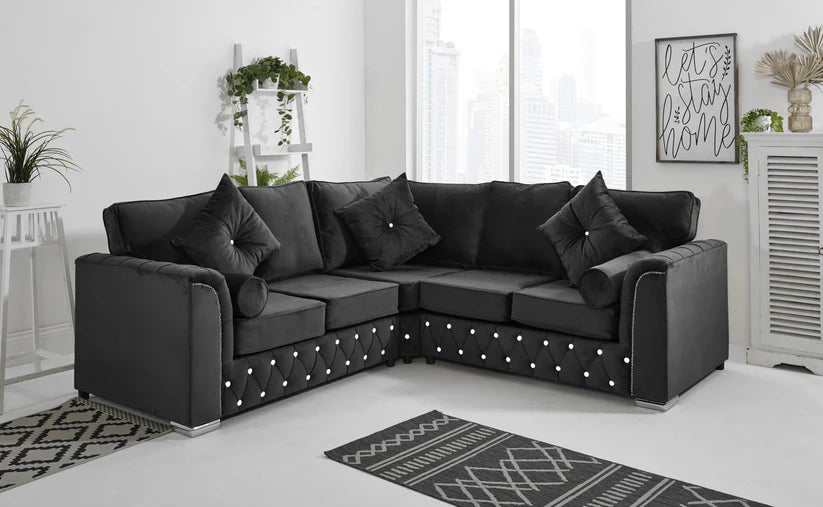 Malibu Corner Fullback - 2c2 + Diamonds+ Bolster / Buttoned Cushions