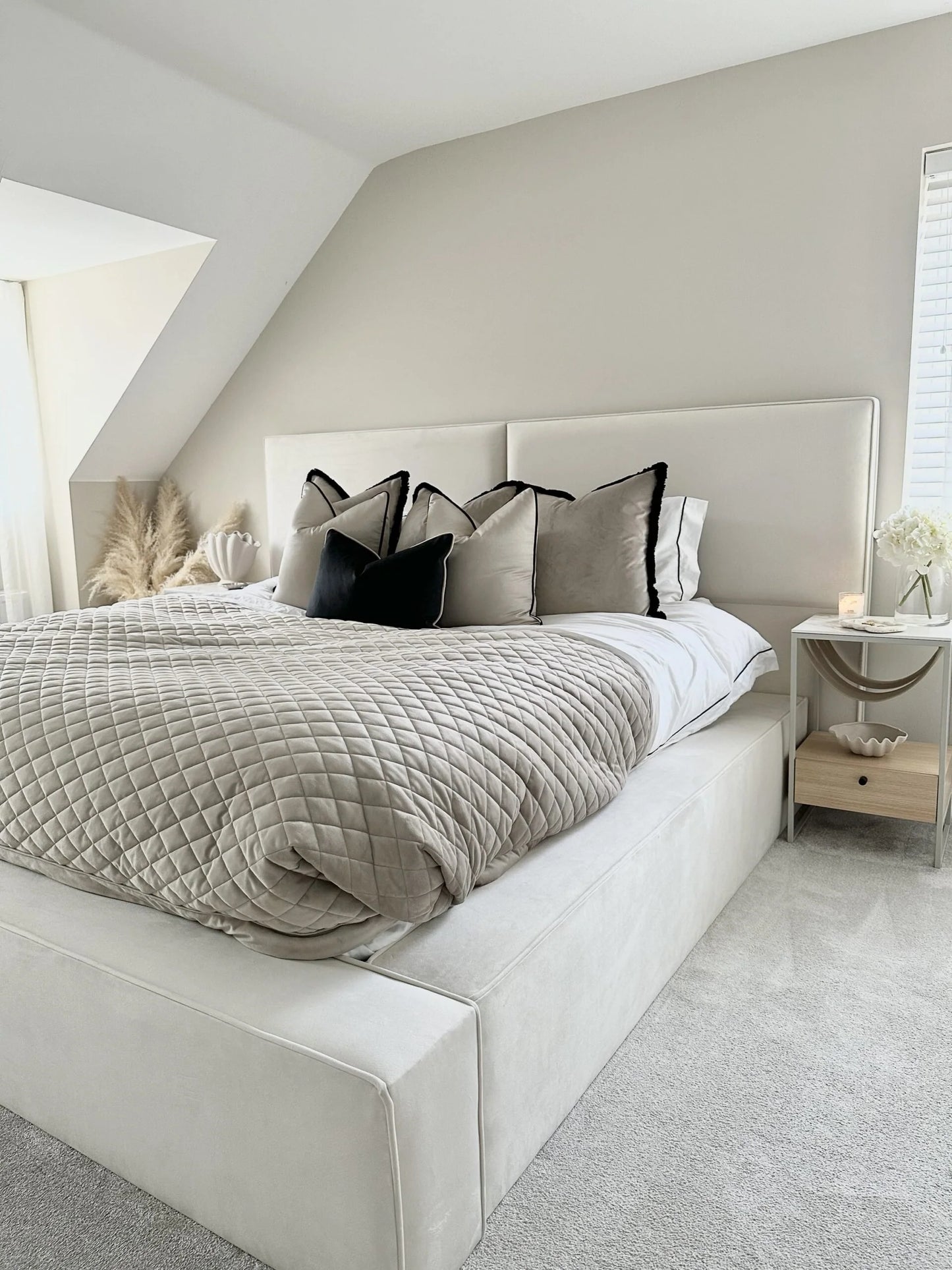Windsor Bed