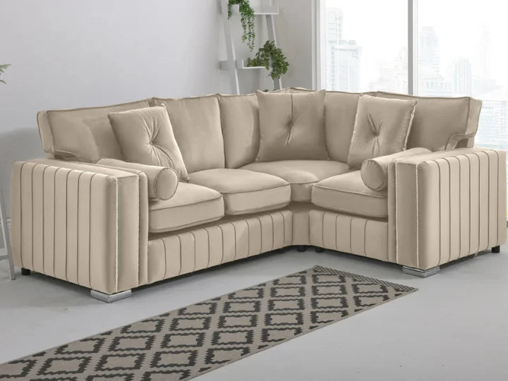 Layla Corner Fullback - 2c1 + Bolster / Buttoned Cushions