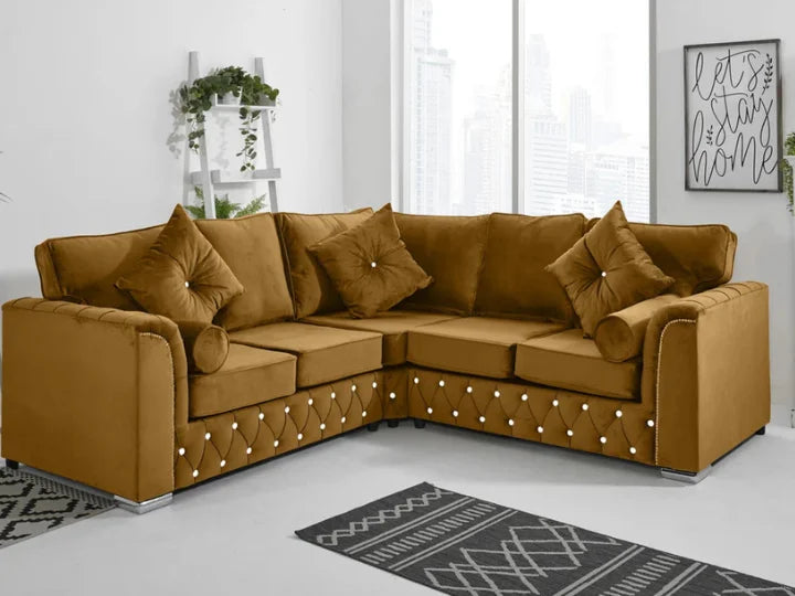 Malibu Corner Fullback - 2c2 + Diamonds+ Bolster / Buttoned Cushions