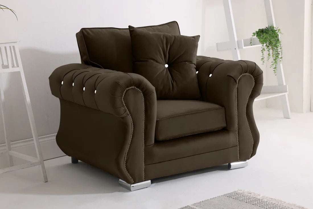 Venice Corner Fullback + Diamonds + Extra Cushions