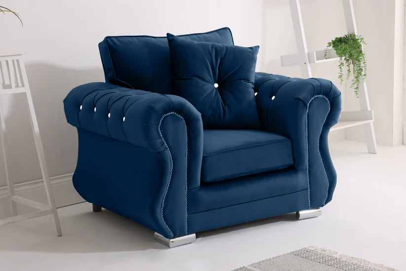 Venice Corner Fullback + Diamonds + Extra Cushions