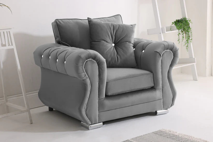 Venice Corner Fullback + Diamonds + Extra Cushions