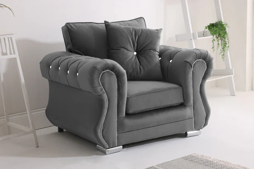 Venice Corner Fullback + Diamonds + Extra Cushions