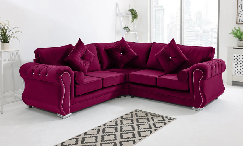 Venice Corner Fullback + Diamonds + Extra Cushions