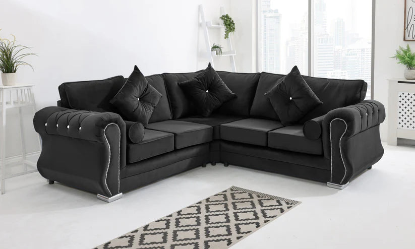 Venice Corner Fullback + Diamonds + Extra Cushions