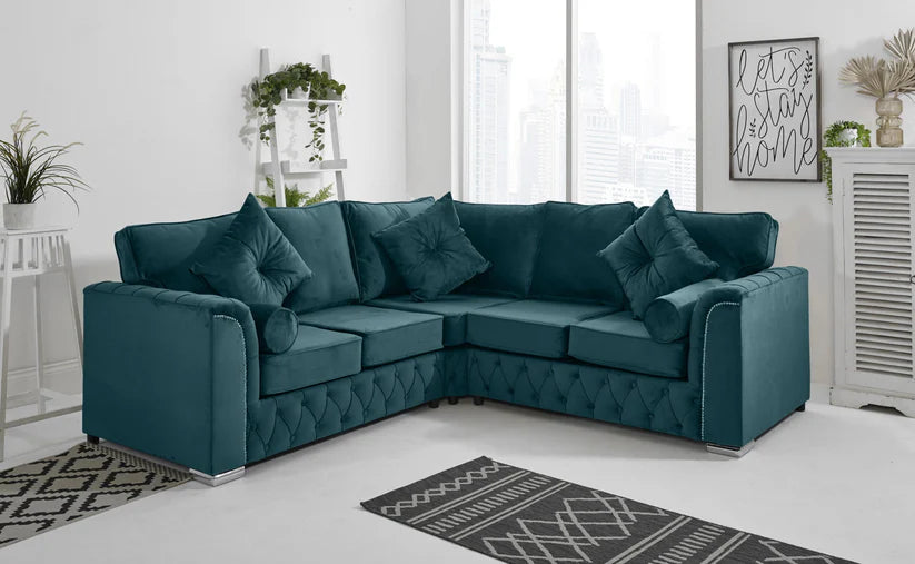 Malibu Corner Fullback - 2c2 + Extra Cushions