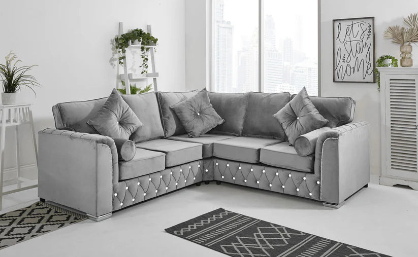 Malibu Corner Fullback - 2c2 + Diamonds+ Bolster / Buttoned Cushions