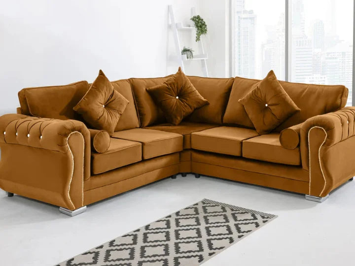 Venice Corner Fullback + Diamonds + Extra Cushions