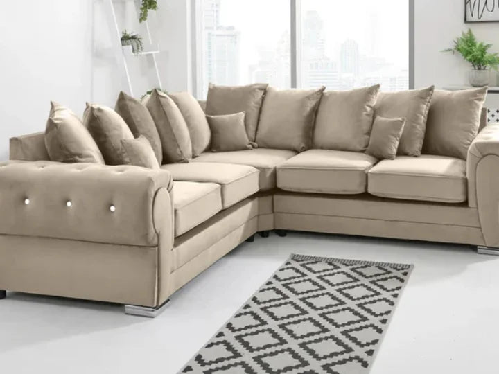 Venezia Plush Corner Scatterback + Diamonds